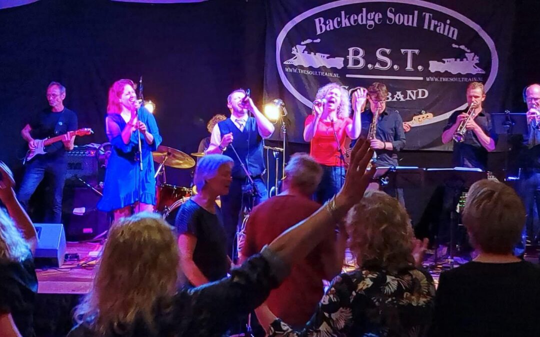 Swing en geniet van een soulvolle zomeravond met Backedge Soultrain in Natuurtheater Zeddam!